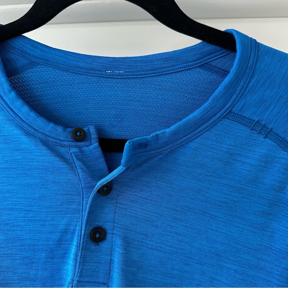 Lululemon Men's Bright Blue Tech Long Sleeve Henley, Size Large - Picture 2 of 8